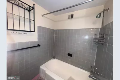 2101 Chestnut Street #810, Philadelphia, PA 19103 - Photo 15