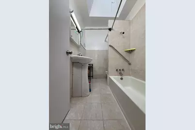 2911 W Sedgley Avenue, Philadelphia, PA 19121 - Photo 5