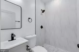 2061 N 8th St, Philadelphia, PA 19122 - Photo 9