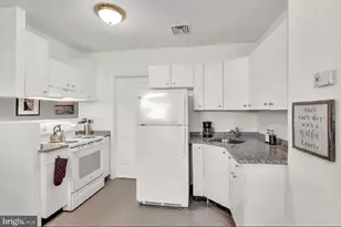 468 E Walnut, Philadelphia, PA 19144 - Photo 7