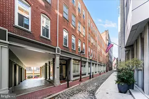 102 Church St, Philadelphia, PA 19106 - Photo 1