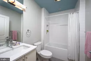 20 Letitia St, Philadelphia, PA 19106 - Photo 9