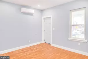 6774 Marsden St, Philadelphia, PA 19135 - Photo 3