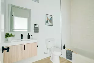 1327 S Dover St, Philadelphia, PA 19146 - Photo 9