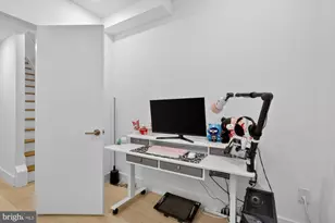 2007 Cambridge St, Philadelphia, PA 19130 - Photo 17