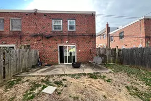 1733 Arthur St, Philadelphia, PA 19152 - Photo 3