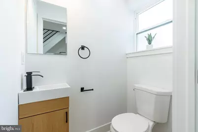 351 Fitzgerald Street, Philadelphia, PA 19148 - Photo 9