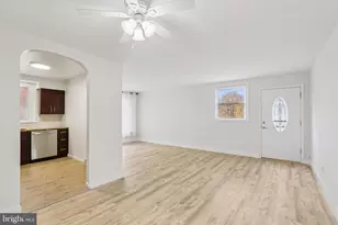 8855 Winchester Ave, Philadelphia, PA 19115 - Photo 15