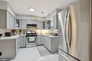 2109 S Cecil St, Philadelphia, PA 19143 - Photo 13