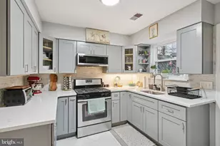 2109 S Cecil St, Philadelphia, PA 19143 - Photo 11