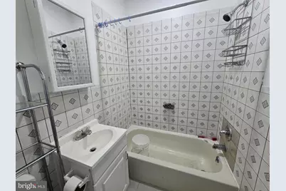 1009 W Susquehanna Avenue, Philadelphia, PA 19122 - Photo 9