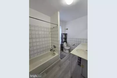 1009 W Susquehanna Avenue, Philadelphia, PA 19122 - Photo 23