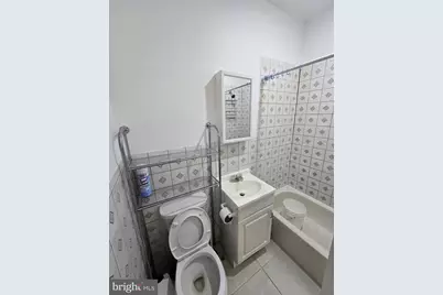 1009 W Susquehanna Avenue, Philadelphia, PA 19122 - Photo 7