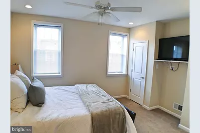 2533 S Rosewood Street, Philadelphia, PA 19145 - Photo 9