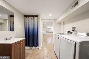 2533 S Rosewood St, Philadelphia, PA 19145 - Photo 25