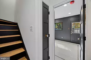 242 Locust St, Philadelphia, PA 19106 - Photo 47