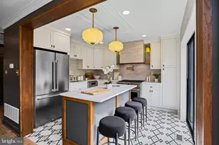 242 Locust St, Philadelphia, PA 19106 - Photo 5