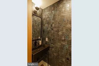 516 S 21st Street, Philadelphia, PA 19146 - Photo 17