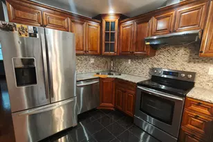 1106 Wallace St, Philadelphia, PA 19123 - Photo 3