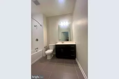 401 Race Street #D, Philadelphia, PA 19106 - Photo 13