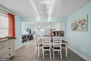 5823 Upland Way, Philadelphia, PA 19131 - Photo 9