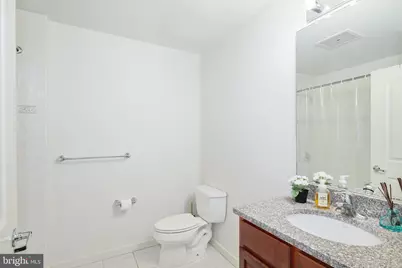 113 N Bread Street #3D6, Philadelphia, PA 19106 - Photo 13