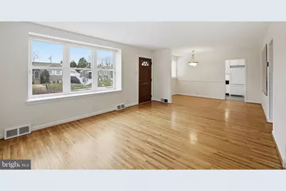 7709 Hartel Avenue, Philadelphia, PA 19152 - Photo 9