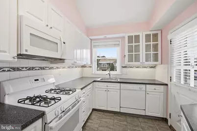 7709 Hartel Avenue, Philadelphia, PA 19152 - Photo 13