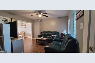 1022 W Oregon Avenue, Philadelphia, PA 19148 - Photo 5