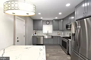 7027 Charles St, Philadelphia, PA 19135 - Photo 11