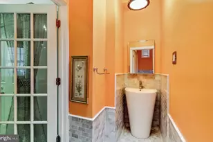 26 S Strawberry St, Philadelphia, PA 19106 - Photo 11