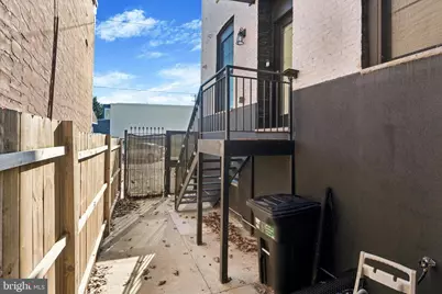 2141 E Hagert Street #B, Philadelphia, PA 19125 - Photo 25