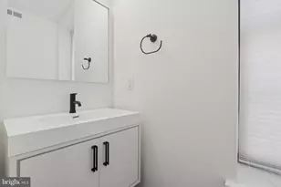 2141 E Hagert St, Philadelphia, PA 19125 - Photo 9