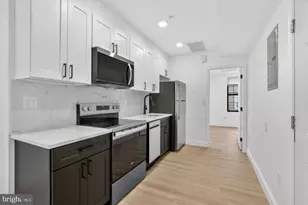 712 N American St, Philadelphia, PA 19123 - Photo 3