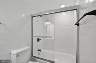 712 N American St, Philadelphia, PA 19123 - Photo 15