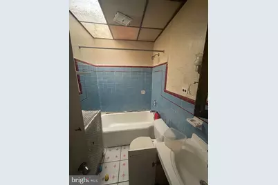 2324 S 9th Street, Philadelphia, PA 19148 - Photo 7