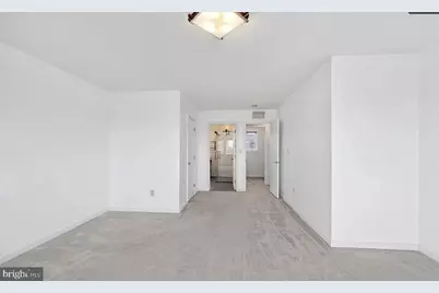 928 Wallace Street, Philadelphia, PA 19123 - Photo 13