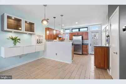 928 Wallace Street, Philadelphia, PA 19123 - Photo 3