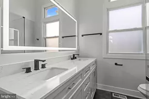 9319 Jackson St, Philadelphia, PA 19114 - Photo 23