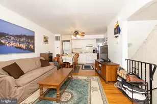 910 Mountain St, Philadelphia, PA 19148 - Photo 19