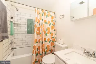 910 Mountain St, Philadelphia, PA 19148 - Photo 15