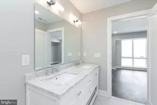 711 N 16th St, Philadelphia, PA 19130 - Photo 19