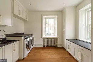 422 W Chestnut Hill Ave, Philadelphia, PA 19118 - Photo 23