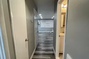 218 Lockart Terrace, Philadelphia, PA 19116 - Photo 3