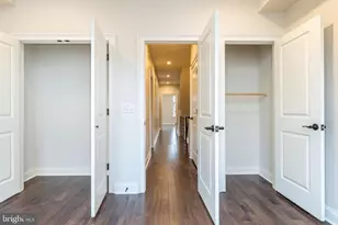 1919 Brown St, Philadelphia, PA 19130 - Photo 17