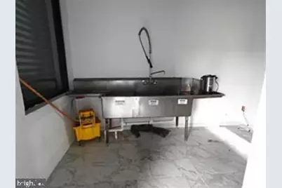 7339 Elmwood Avenue, Philadelphia, PA 19142 - Photo 5