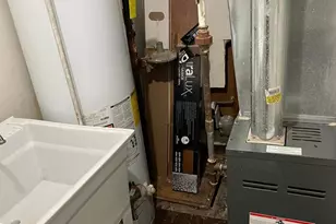 553 Foster St, Philadelphia, PA 19116 - Photo 9