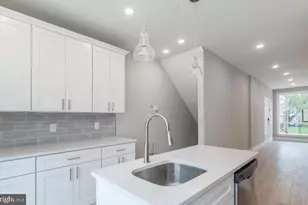 2548 N Howard St, Philadelphia, PA 19133 - Photo 1