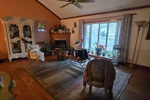 1127 Hower Ln, Philadelphia, PA 19115 - Photo 9