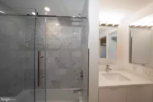 202 W Rittenhouse Square, Philadelphia, PA 19103 - Photo 17